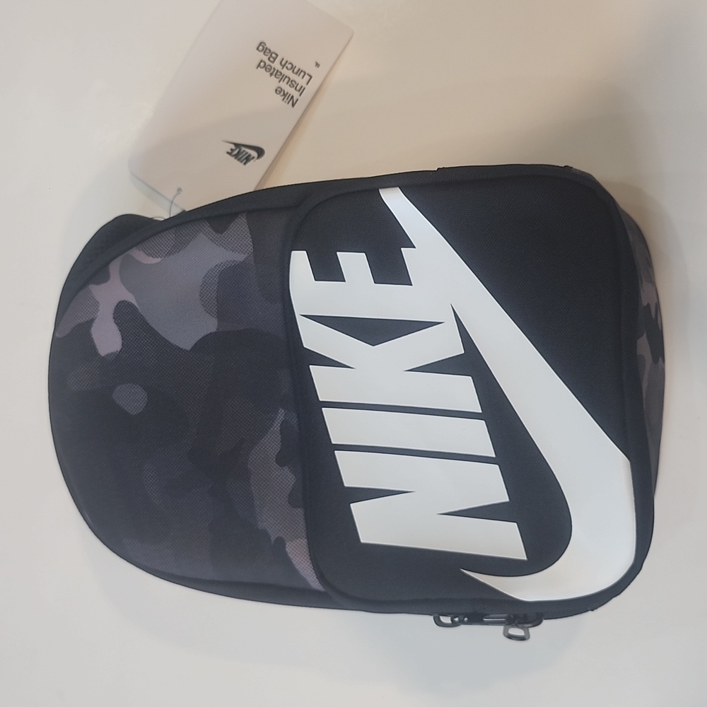 Nike Insulated Lunch Bag
